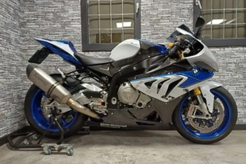 BMW HP 4 (2014)