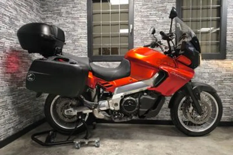 Aprilia ETV 1000 Caponord (2002)