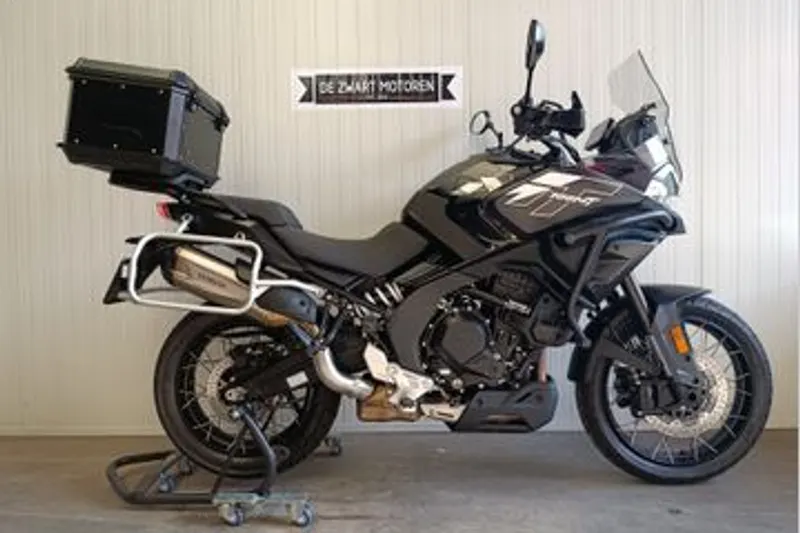 CFMoto 700 MT (2025)