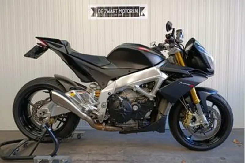Aprilia Tuono V4 (2015)