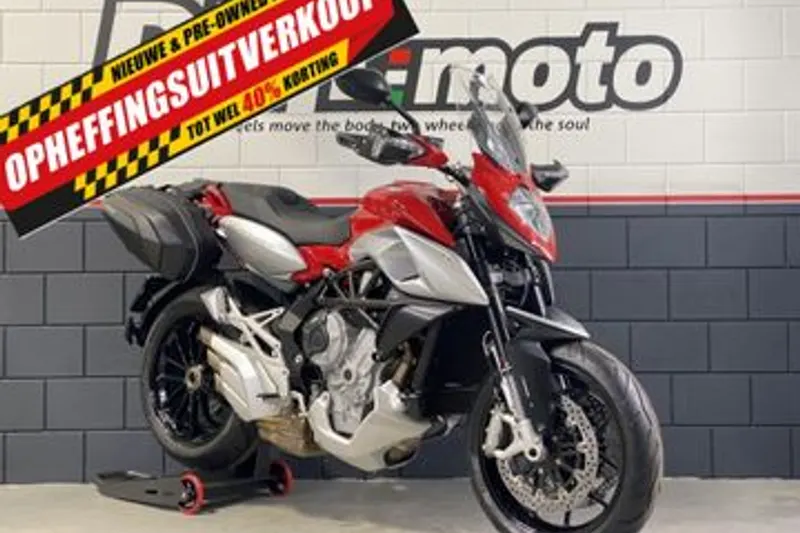 MV Agusta Stradale 800 (2025)