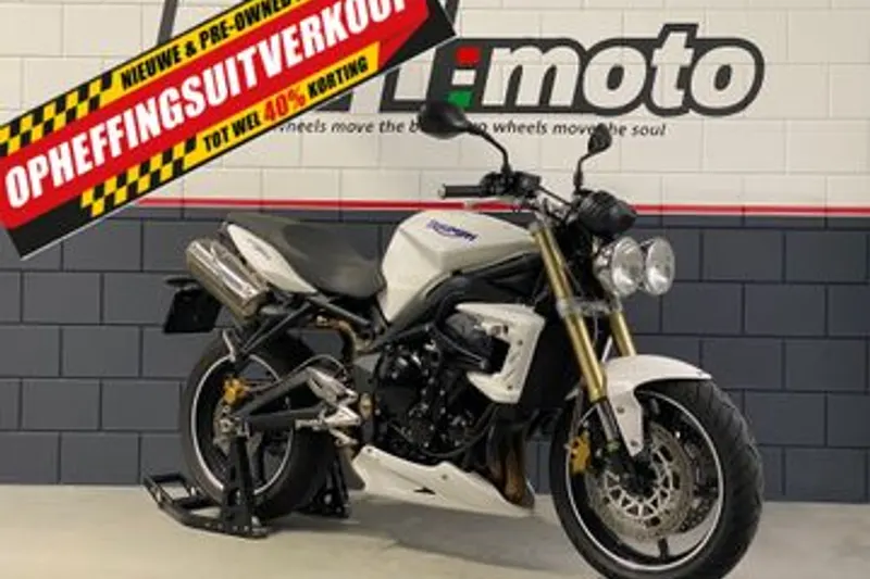 Triumph Street Triple 675 (2011)