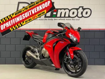 Honda CBR 1000 RR Fireblade (2009) — foto 1
