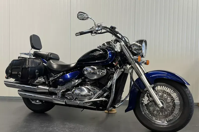 Suzuki Intruder C 800 (2005)