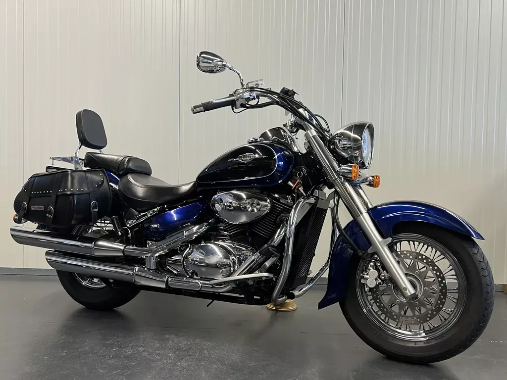 Suzuki Intruder C 800 (2005) — foto 1