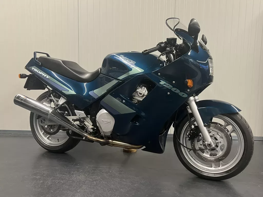 Triumph Trophy 1200 (1994) — foto 1