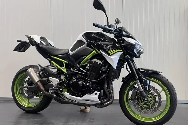 Kawasaki Z900 (2022)