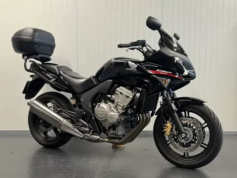Honda CBF 600 S (2011) — foto 1