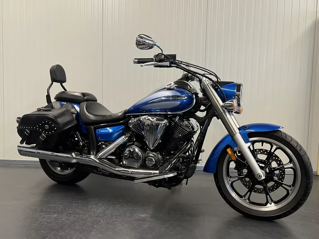 Yamaha XVS 950 CLASSIC DRAGSTAR MIDNIGHT (2009) — foto 1