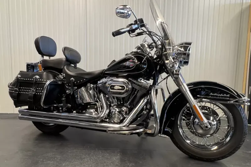 Harley-Davidson Heritage FLSTC SOFTAIL CLASSIC (2010)