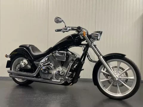 Honda VT1300CX (2010) — foto 1