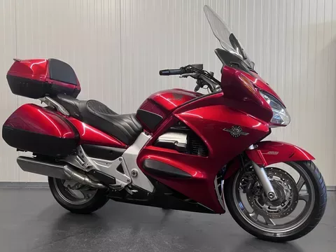 Honda ST 1300 PAN European (2009) — foto 1
