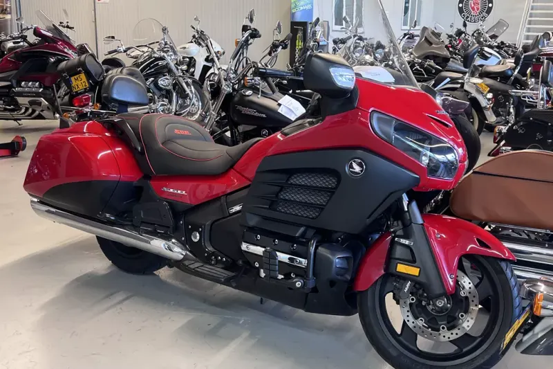 Honda GL 1800 GOLDWING BAGGER F6B (2013)