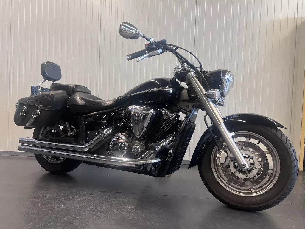 Yamaha XVS 1300 MIDNIGHT STAR (2009) — foto 1