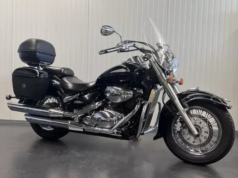 Suzuki VL 800 VOLUSIA (2002) — foto 1