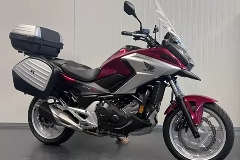 Honda NC750X (2020)