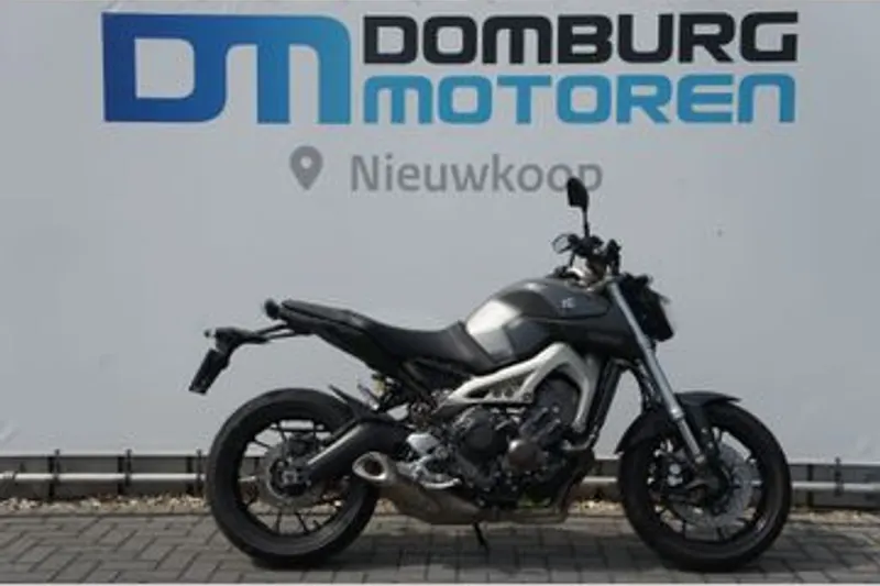 Yamaha MT-09 (2015)