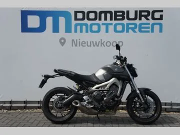 Yamaha MT-09 (2015) — foto 1