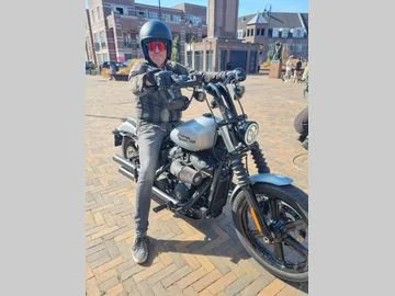 Harley-Davidson Street Bob (2020) — foto 1