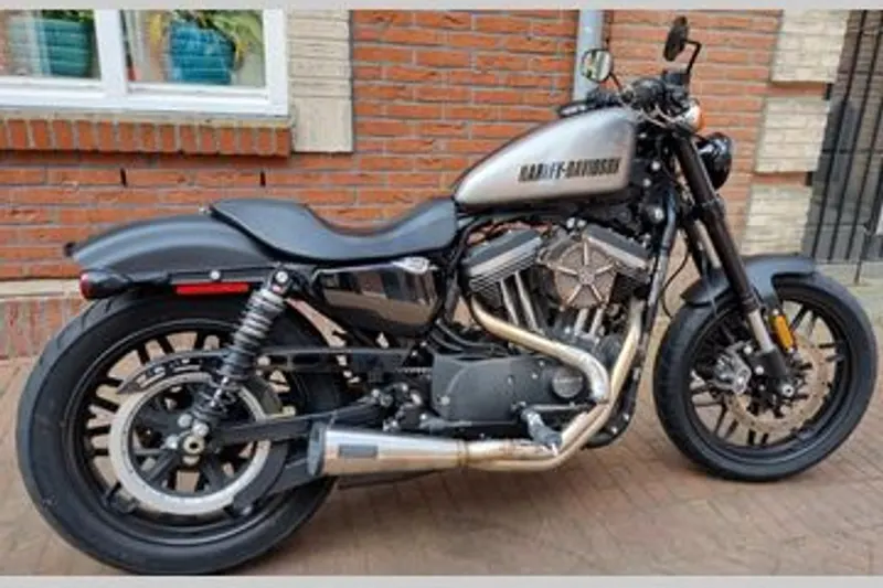Harley-Davidson Sportster Roadster XL 1200 CX (2016)
