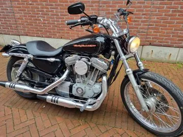 Harley-Davidson Sportster Custom XL 883 C (2006) — foto 1