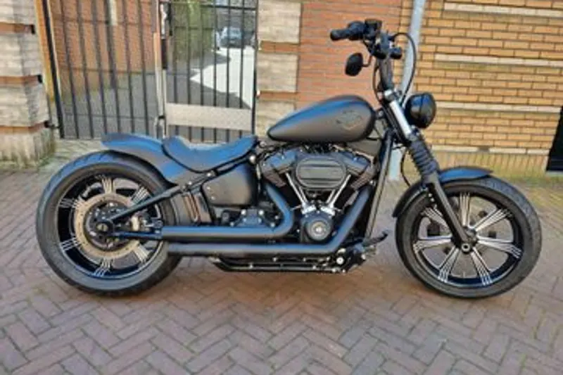 Harley-Davidson Street BOB M8 Geheel verbouwd! (2018)