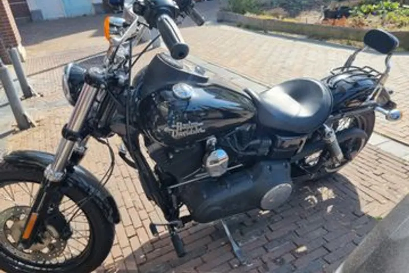 Harley-Davidson Street Bob (2013)