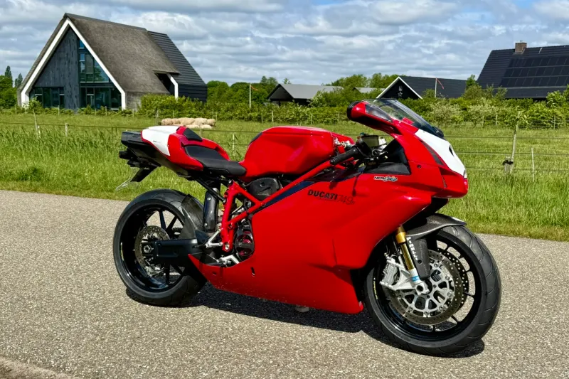 Ducati 749R (2005)