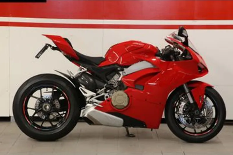 DUCATI PANIGALE V4 (2018)