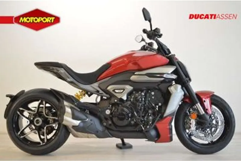 Ducati XDIAVEL V4 (2026)