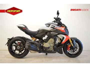 Ducati DIAVEL V4 RS (2026) — foto 1