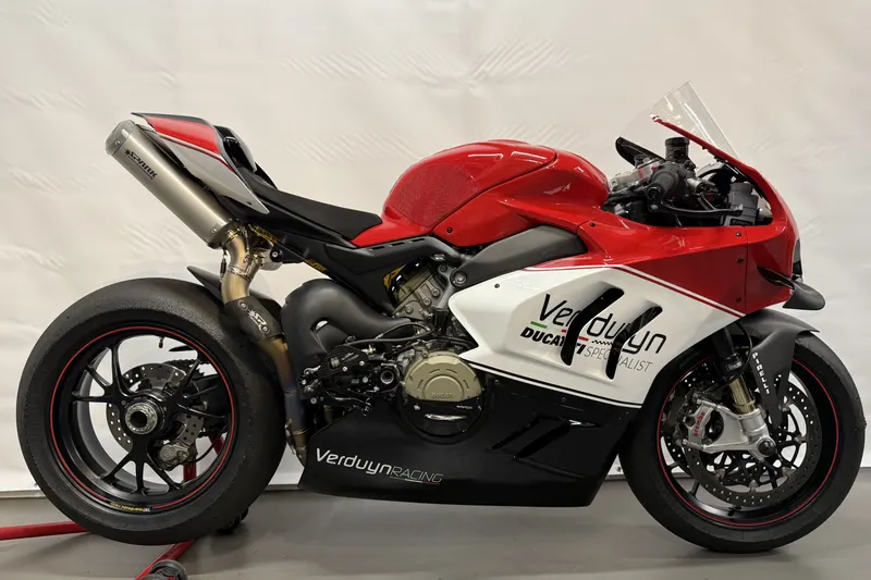 Ducati Panigale V4S (2022)