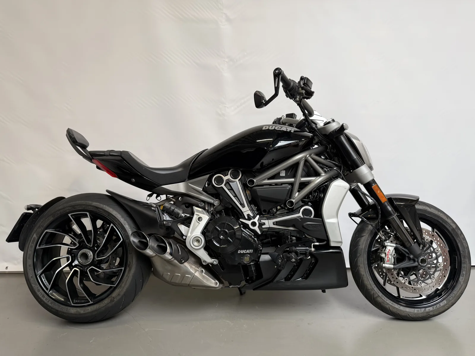 Ducati X Diavel S (2021) — foto 1