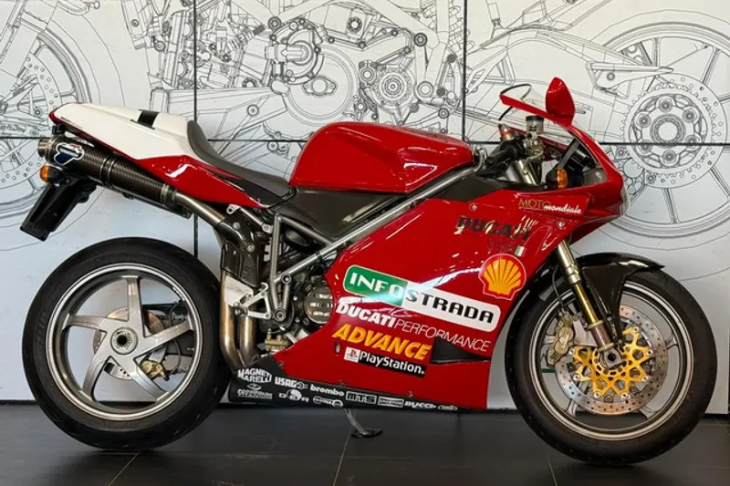 Ducati 998 Bekijk hier de officiële Ducati onderdelen passend bij deze motor. (2002)