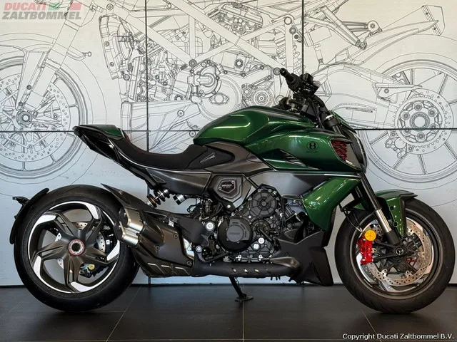 Ducati DIAVEL (2025) — foto 1