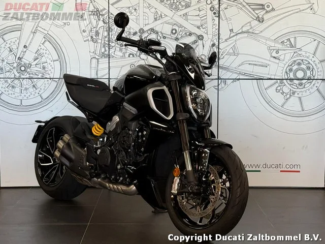 Ducati DIAVEL (2024) — foto 1