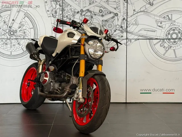 Ducati Monster 1100 (2009) — foto 1