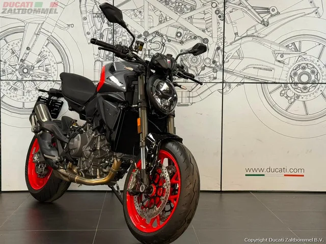 Ducati Monster (2026) — foto 1