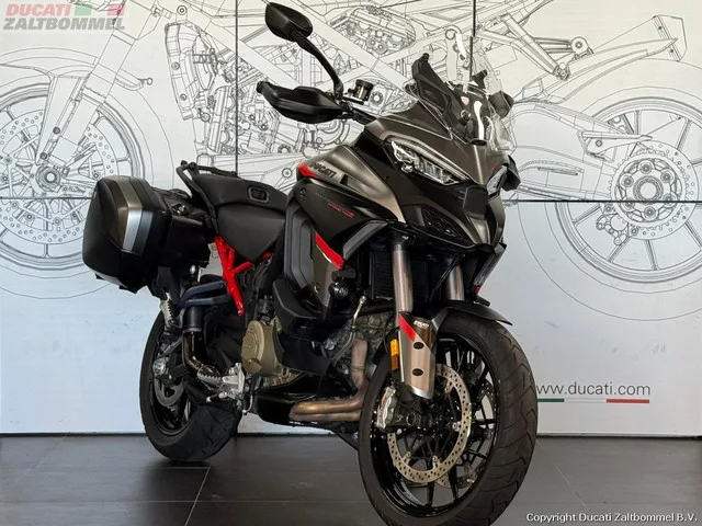Ducati MULTISTRADA (2023) — foto 1