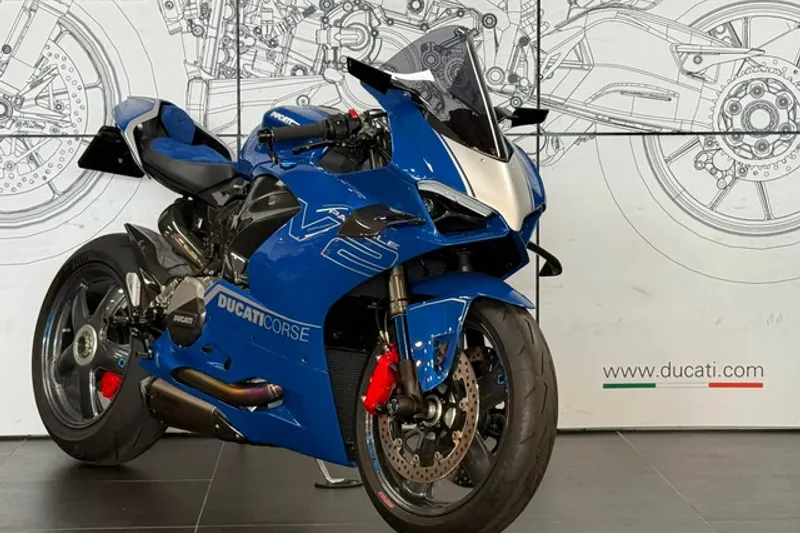 Ducati PANIGALE (2024)