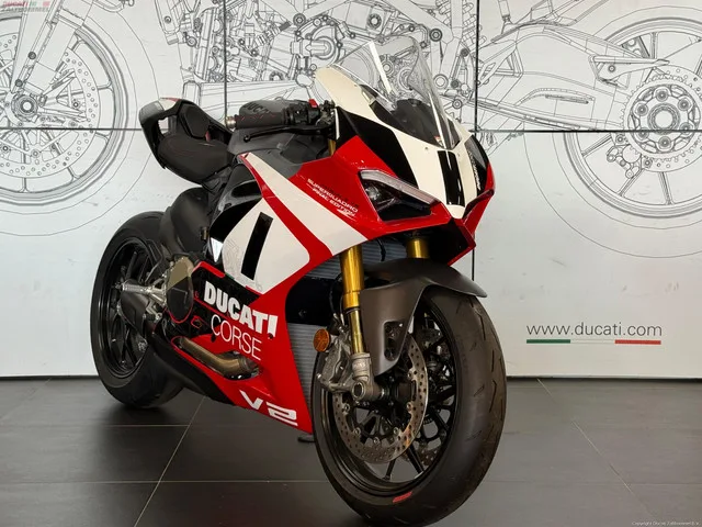 Ducati PANIGALE (2026) — foto 1