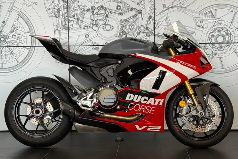 Ducati Panigale V2 (2025)