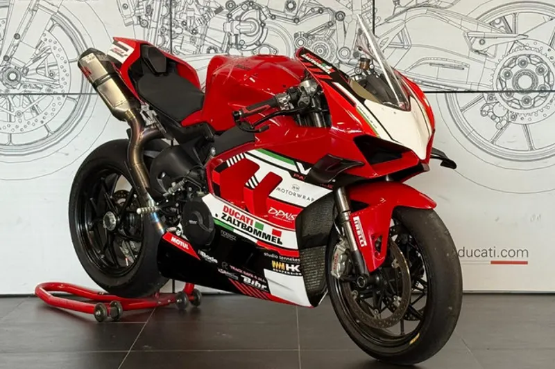 Ducati PANIGALE (2024)