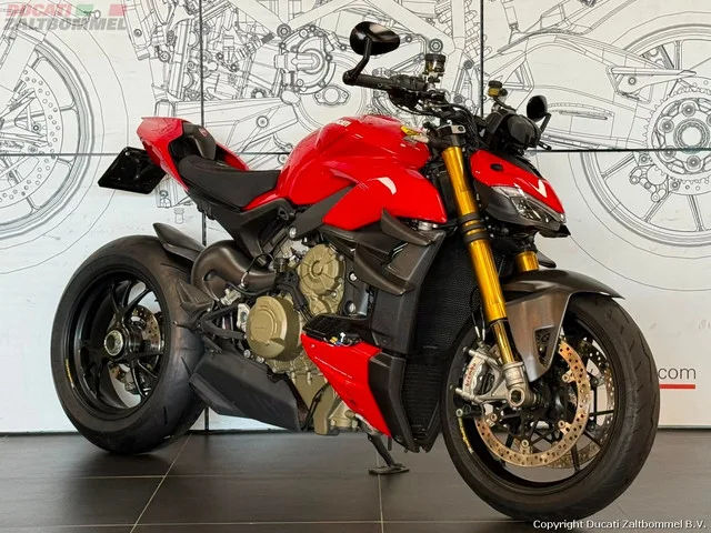 Ducati Streetfighter V4 (2022) — foto 1