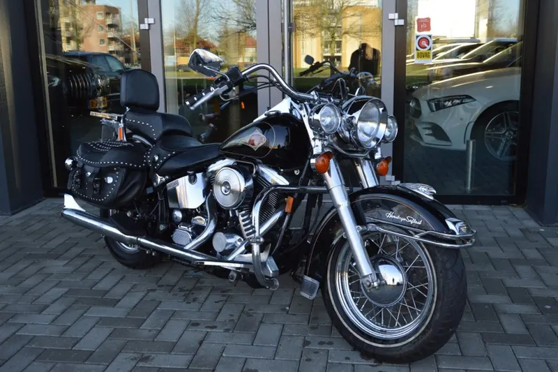 Harley-Davidson Heritage Softtail Classic Flstc (1998)