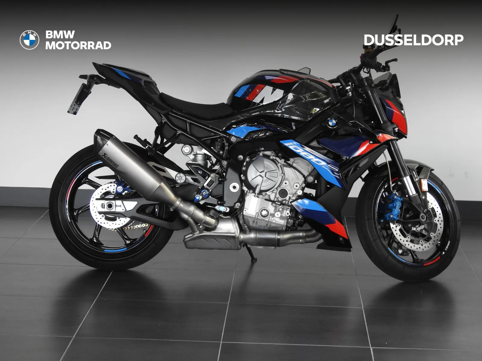 BMW M 1000 R (2023) — foto 1