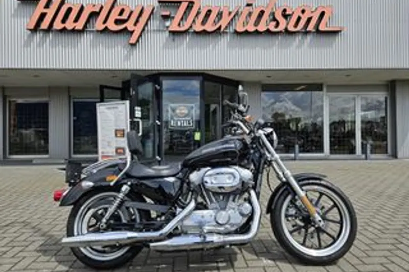 Harley-Davidson SuperLow (2015)