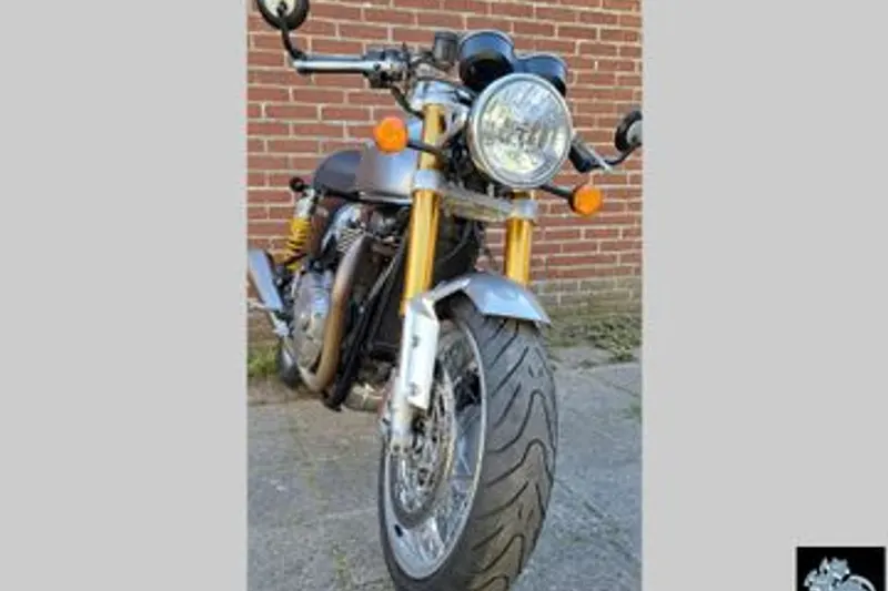 Triumph Thruxton 1200 R (2016)