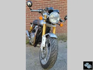 Triumph Thruxton 1200 R (2016) — foto 1