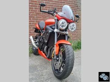 Triumph Street Triple R (2010) — foto 1